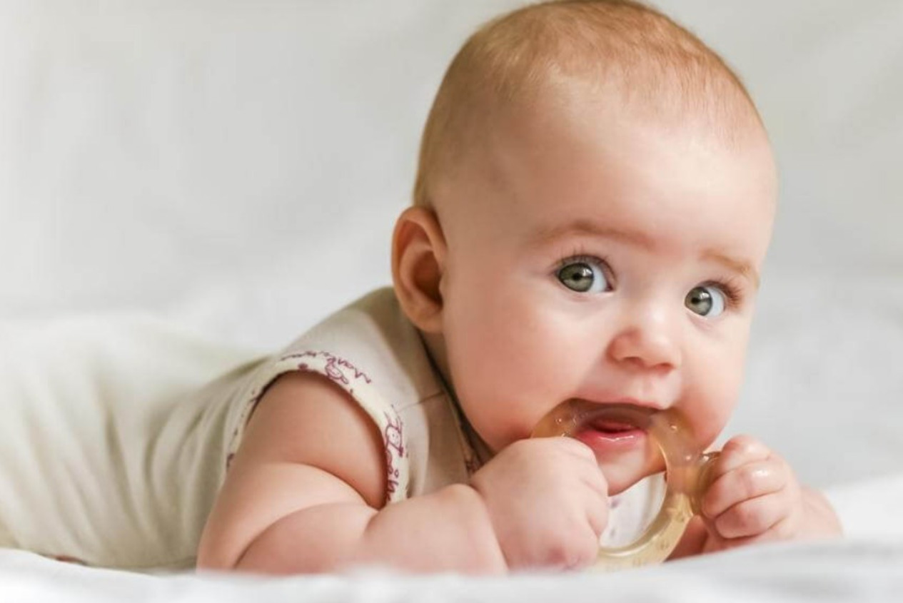 Diş Çıkaran Bebekler İçin Okunacak Dua Bebekleri çin dua